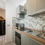 Domus White