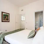 Domus White *