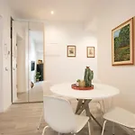 Domus White * Roma