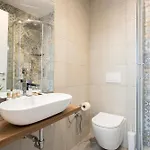 Domus White