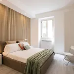 Domus White