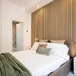 Domus White * Roma