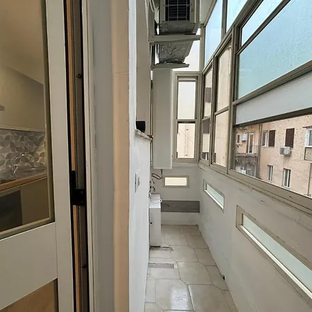 Domus White Apartment *