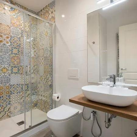 Domus White
