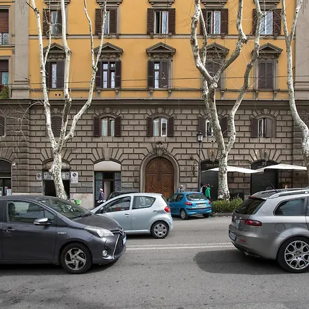 Apartment Domus White *